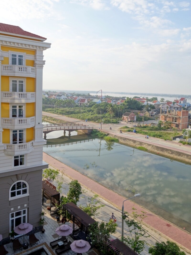 ホテルロイヤルホイアン M ギャラリーコレクション