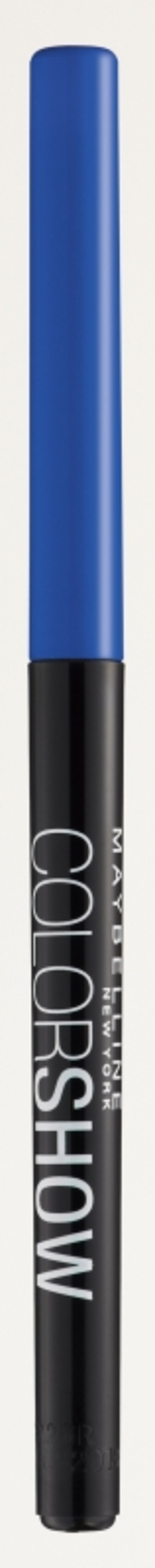 ビビッドなブルーで目元を爽やかに