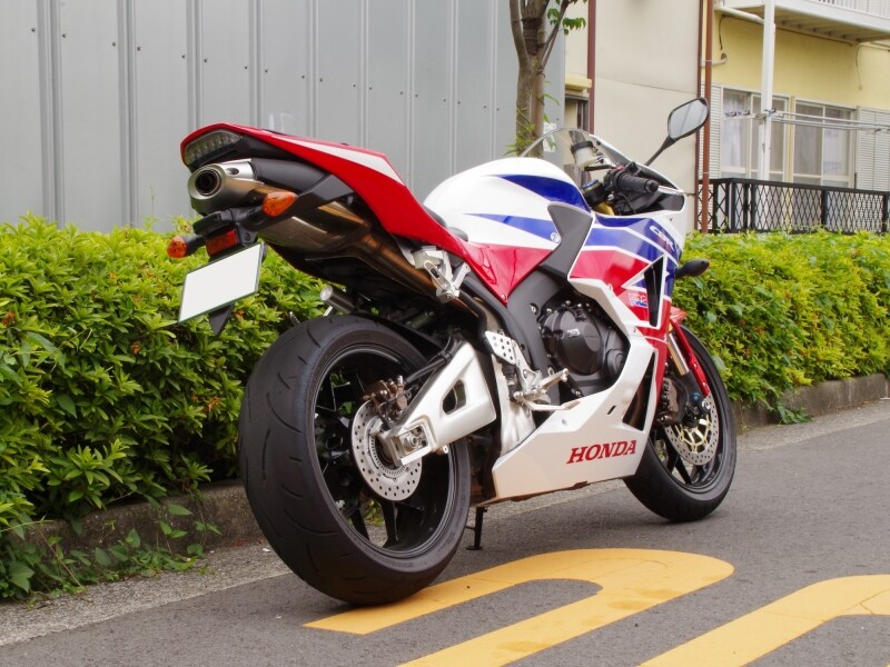 CBR600RR リアビュー