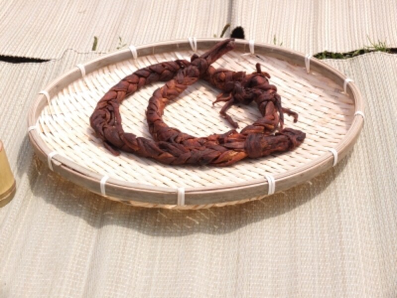 元祖インスタント味噌汁？undefined芋茎のロープ