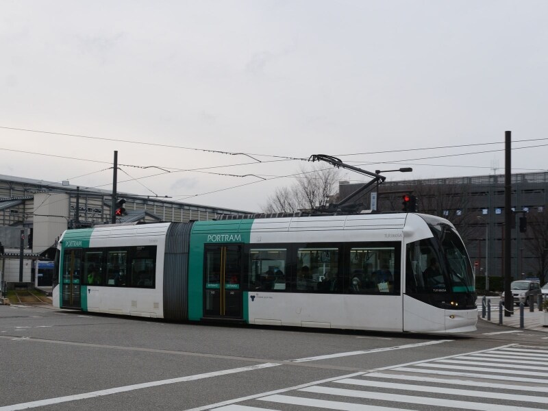富山ライトレール