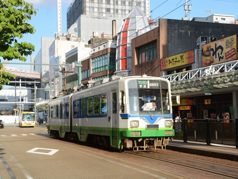 福井鉄道の福井駅前電停