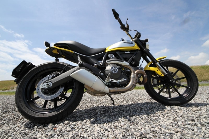 ドゥカティ スクランブラー バイク用シューズ ハイカット 黒 ドゥカティ スクランブラー バイク用シューズ ハイカット 黒