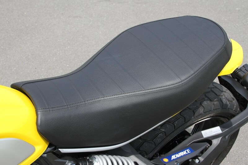 乗り手によっては、シートに対する印象は分かれるかもしれない