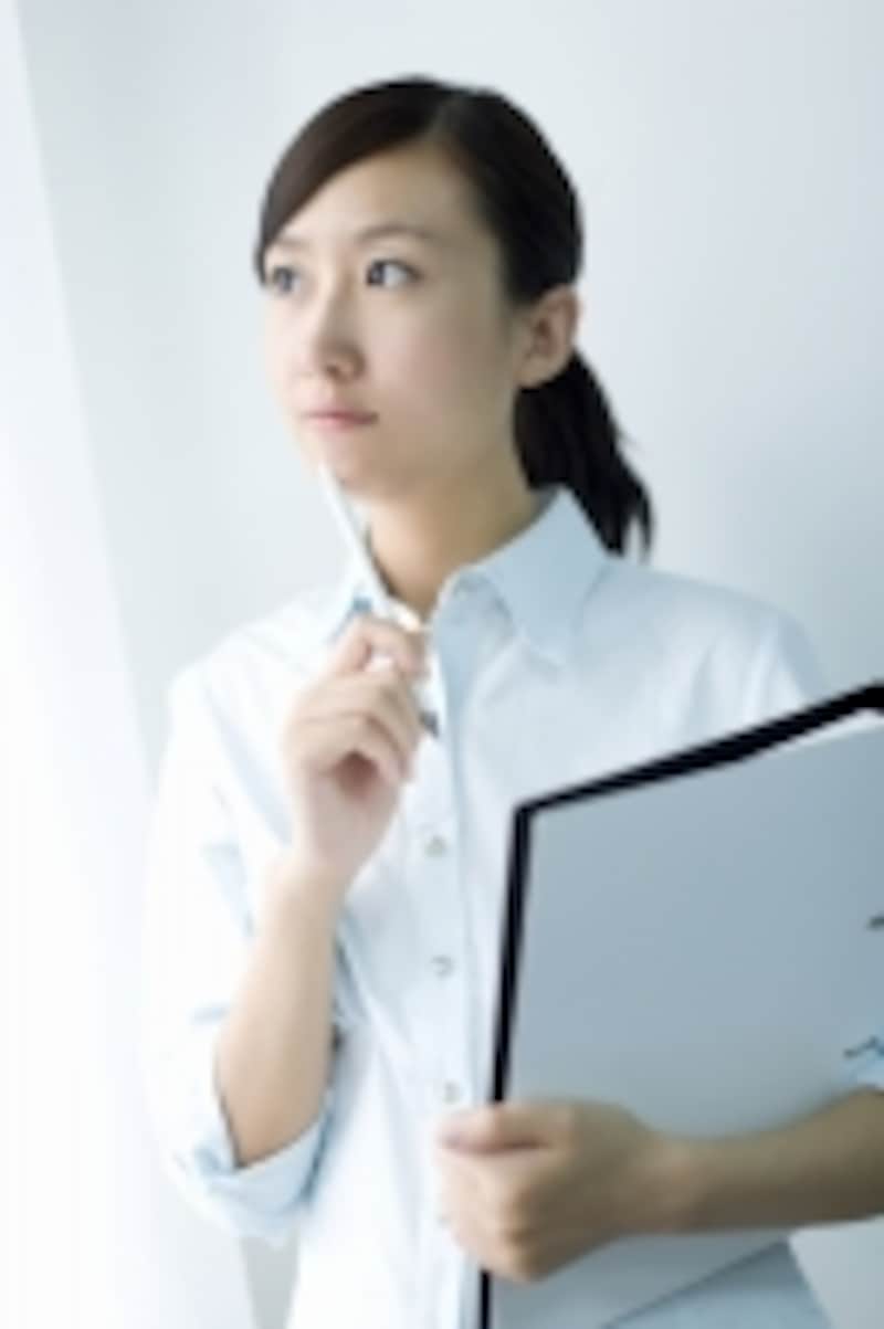 考えている女子