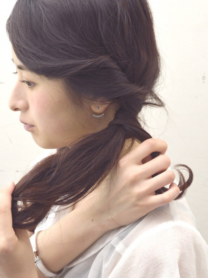 結び目が隠れるまで巻きつける