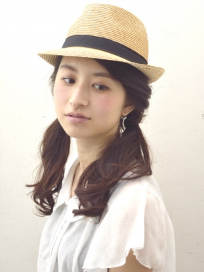 夏の麦わら帽子に似合うツインテールヘアアレンジ ヘアアレンジ All About