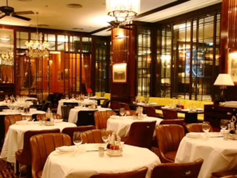 お店のロゴ入りの食器もかわいらしい