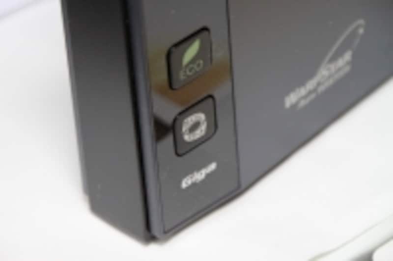 下側のボタンが「らくらく無線スタート」ボタン