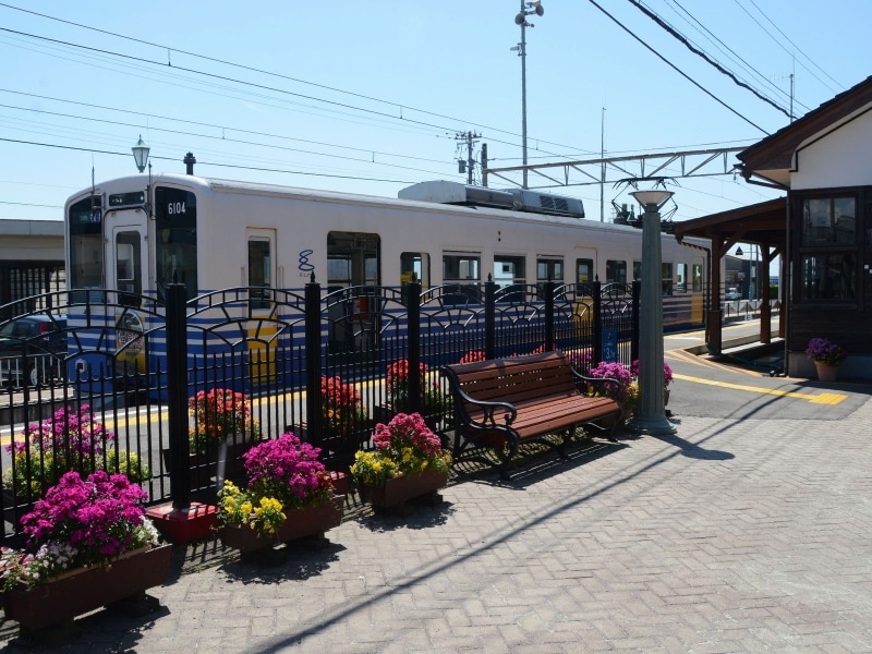 花一杯の終点三国港駅