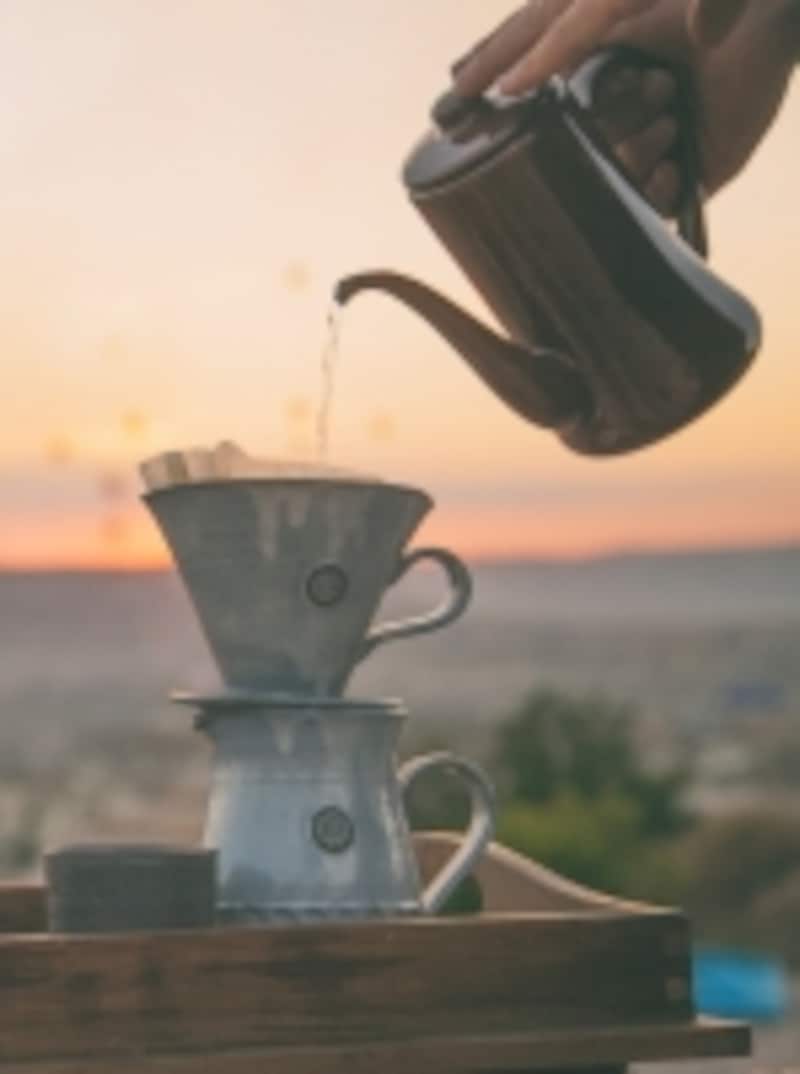 山下鉄平氏作品 ?Millstone Cave Suites