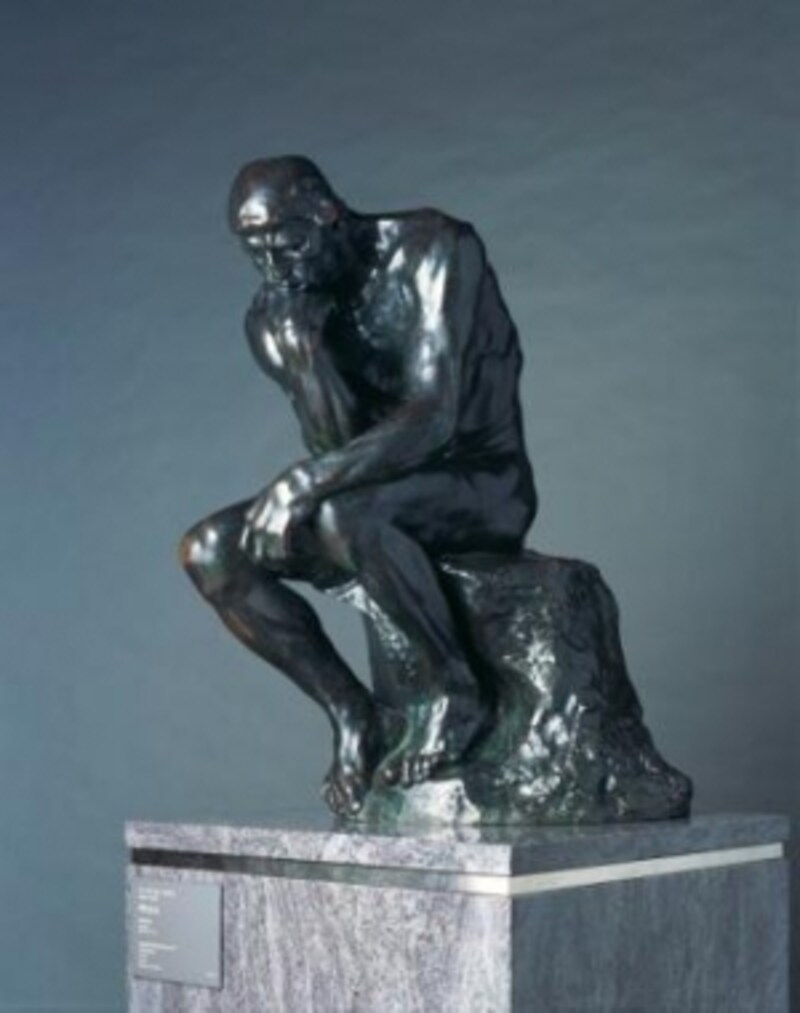 オーギュスト・ロダン《考える人》1880年、ブロンズ、 71.5×45.0×60.0cm、国立西洋美術館