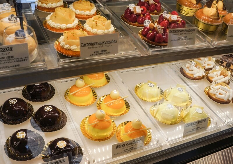 ベレ・シリーズなどの生菓子も販売