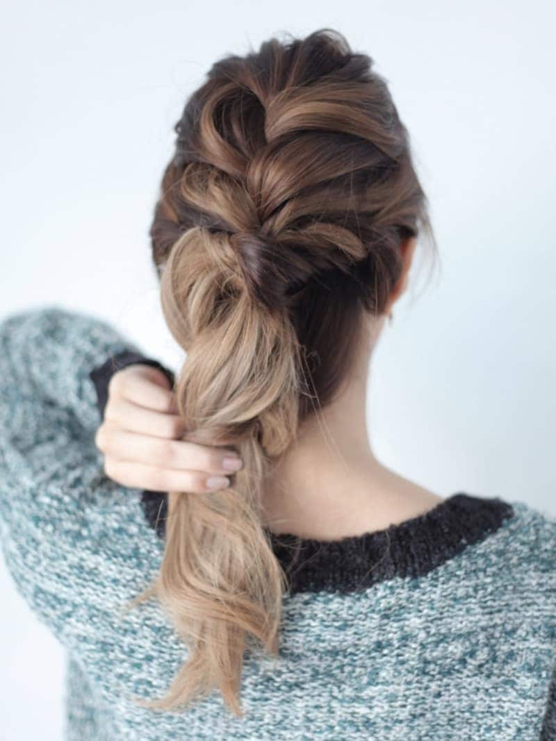 三つ編みしていきます