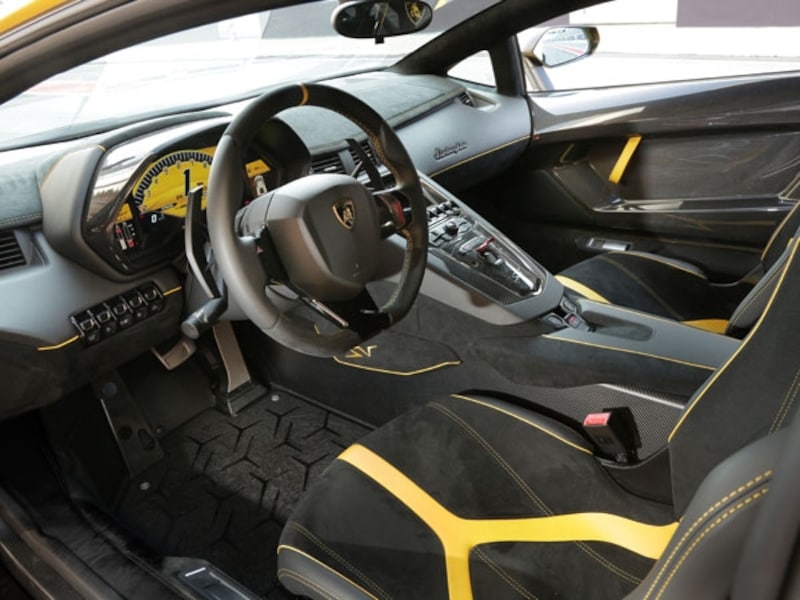 ランボルギーニアヴェンタドールSV