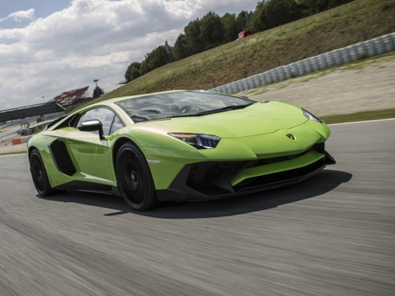 ランボルギーニアヴェンタドールSV