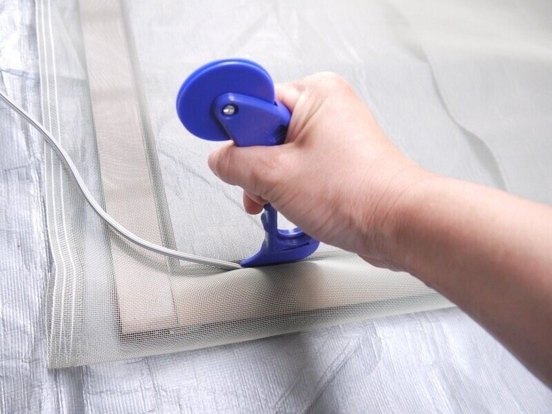 ローラーの突起部を使います