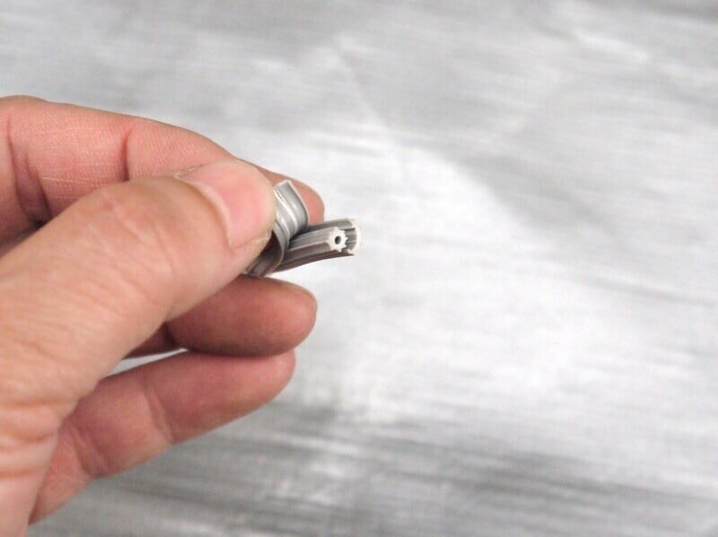 はがすとサイズが変えられます