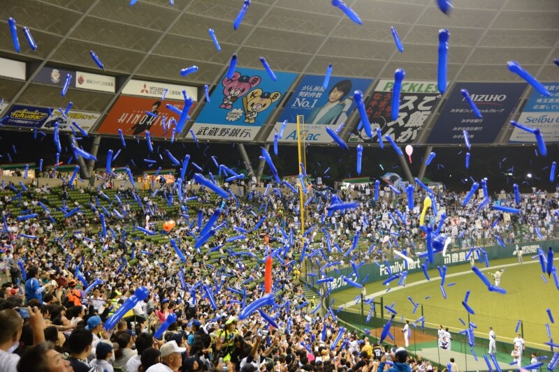 7回裏のライオンズ攻撃開始時に舞い上がるジェット風船