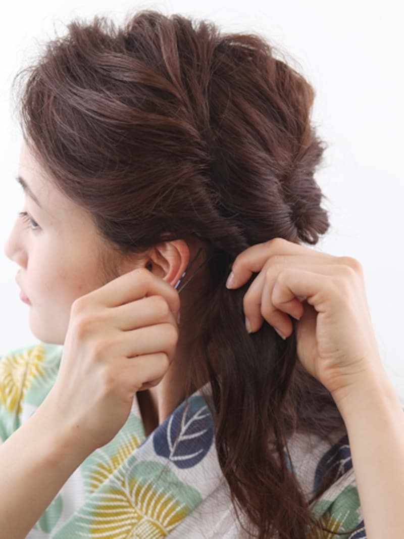 ねじりに対して直角にピンをさすと留まりやすい