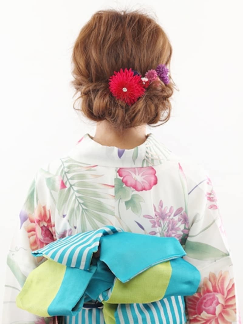 ミディアムの浴衣姿に!和菓子みたいな簡単アップヘア