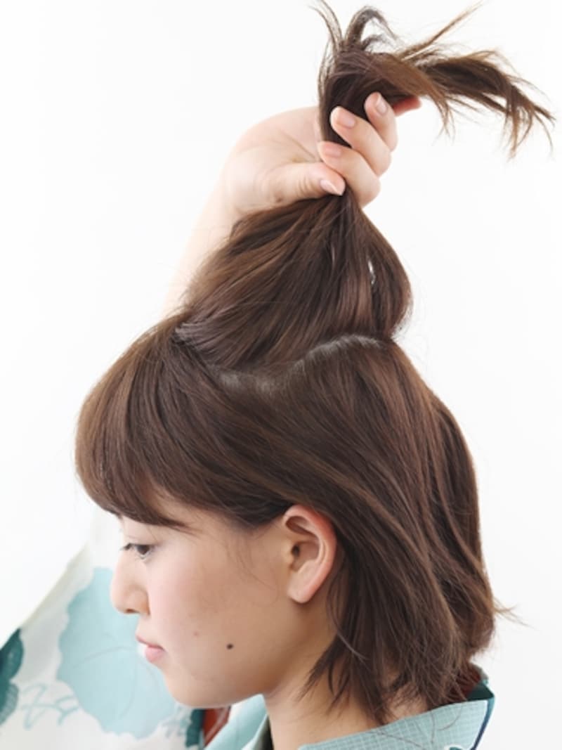 手ぐしを通した線が髪に残るくらいざっくりと