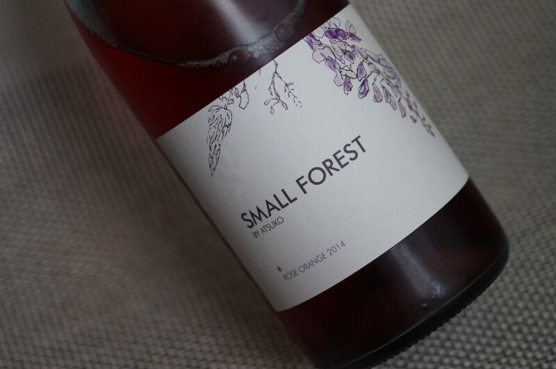 清楚なラベルにも日本的な風情が