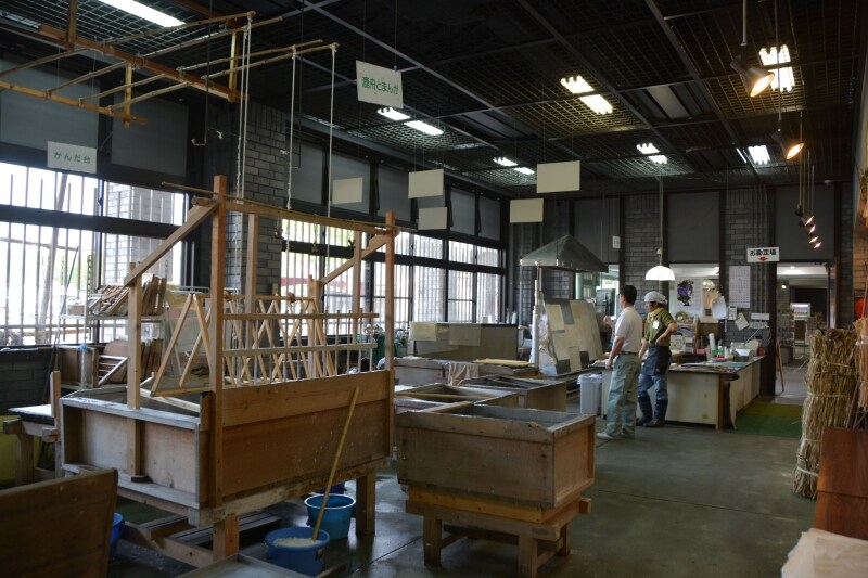 埼玉伝統工芸会館の和紙工房