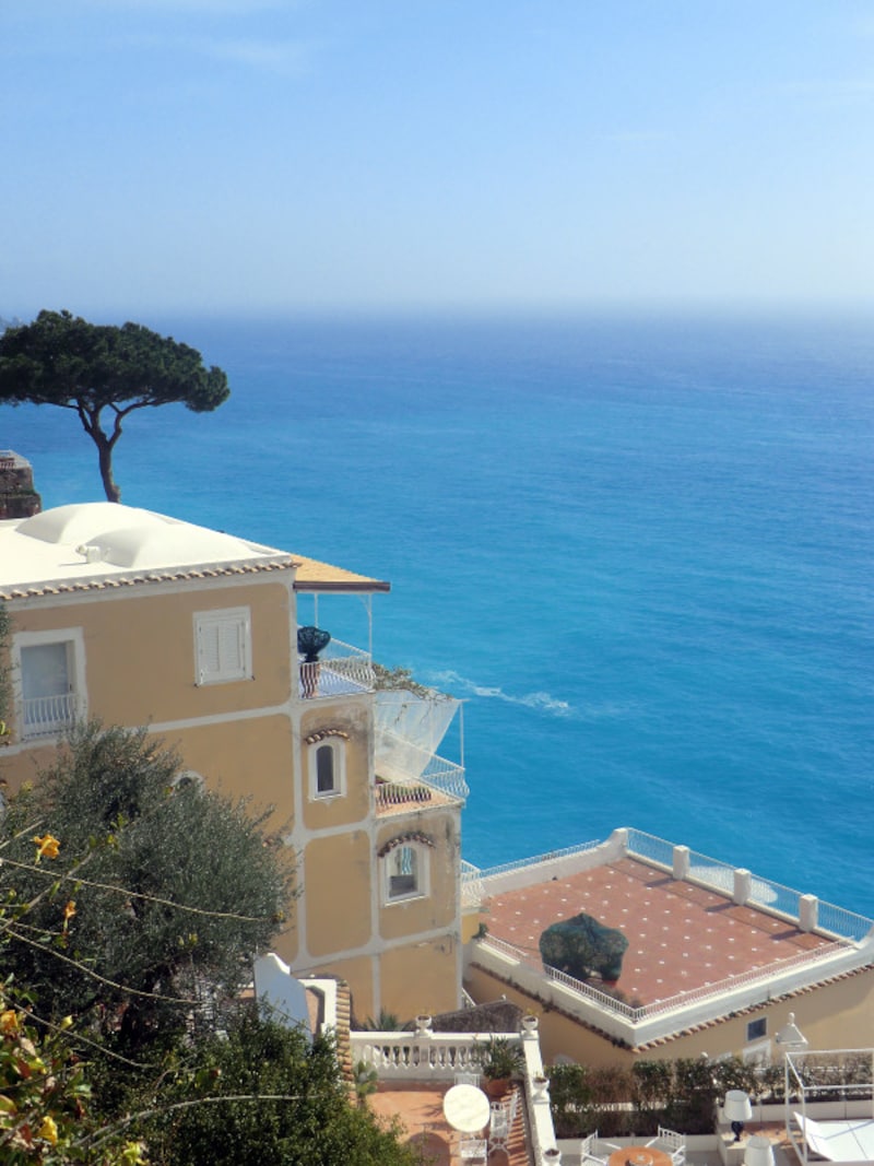 こんなテラスで一日すごしてみたい…ポジターノにて