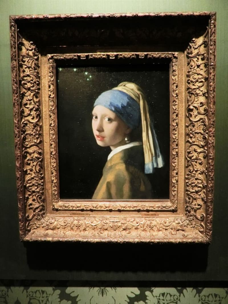 フェルメールの代表作、「真珠の耳飾りの少女」にはデン・ハーグのマウリッツハイス美術館で会える！ ビーチと合わせて是非