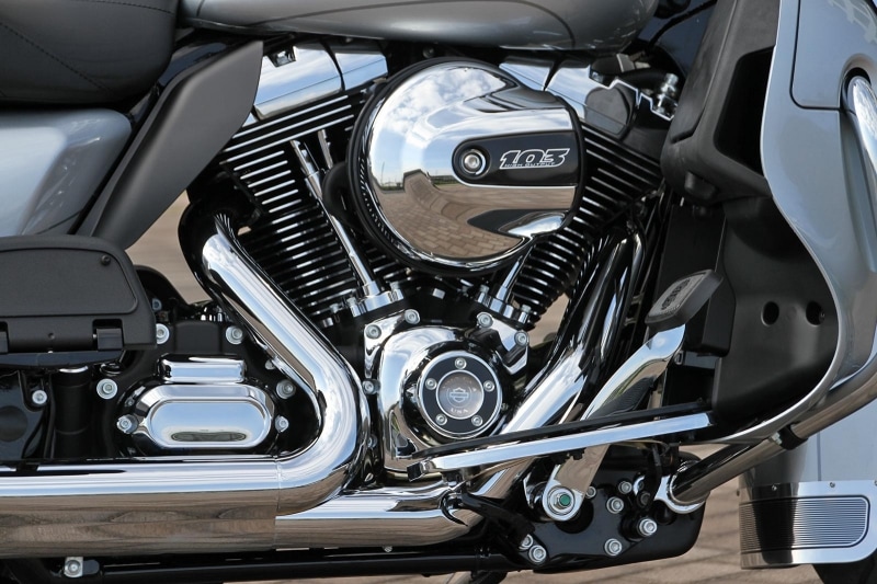 排気量1,689cc／4ストロークV型2気筒OHV2バルブエンジン［ツインクールド ツインカム103］