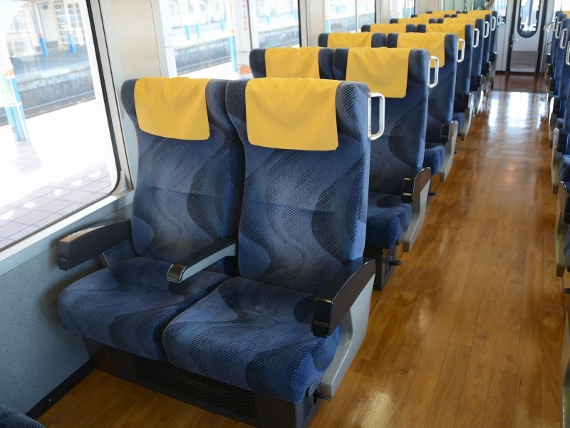 きらきらうえつの座席