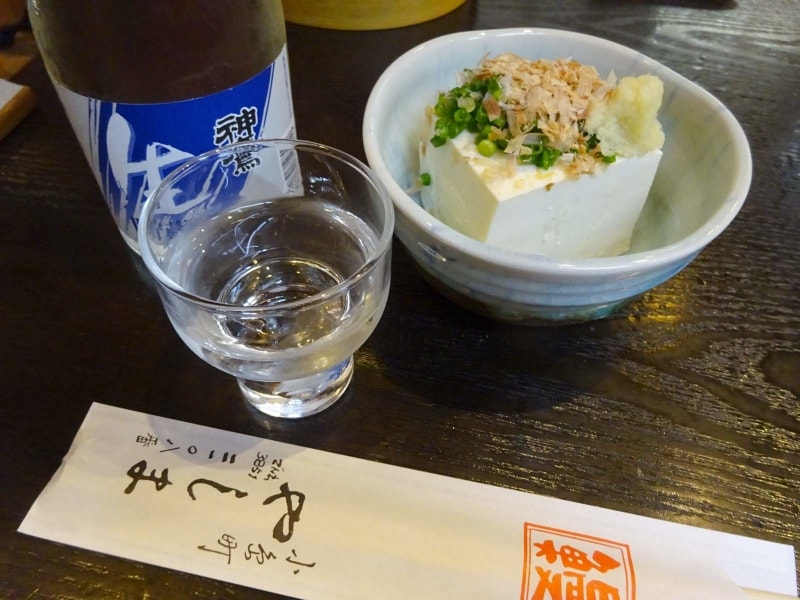 冷酒と木綿豆腐の冷奴