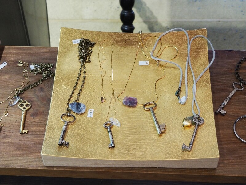 店内＠箔座長町