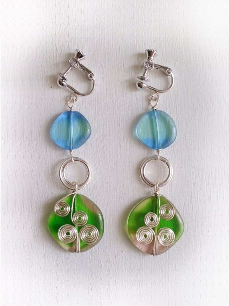 渦巻きもモードジュエリーの代表的なテクニック