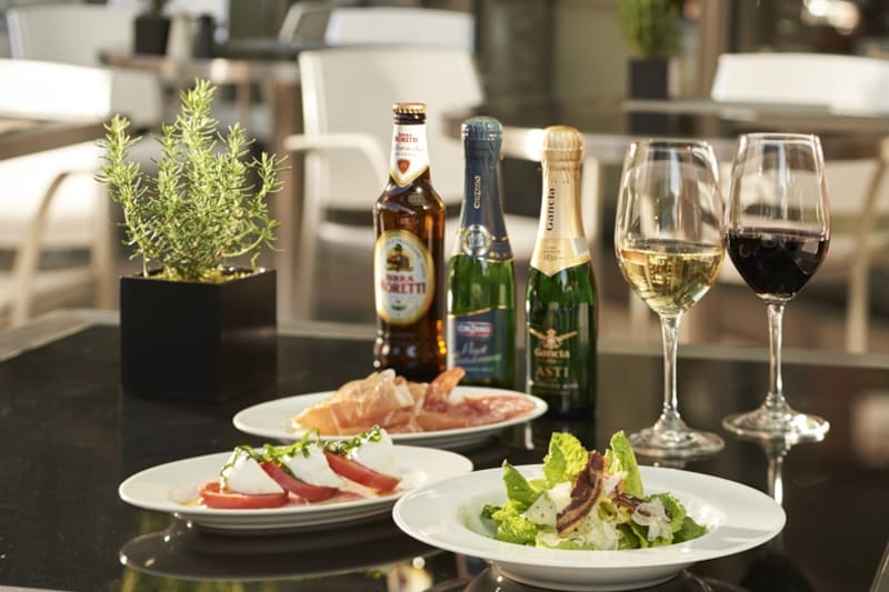 テラスハッピーアワーのメニューの一部