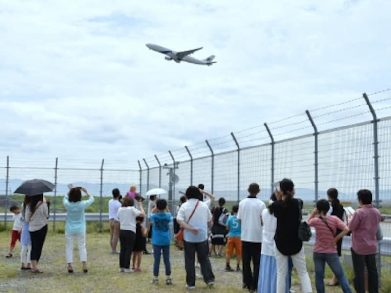 わくわく関空見学プラン で空港の裏側を探検 飛行機の旅 All About