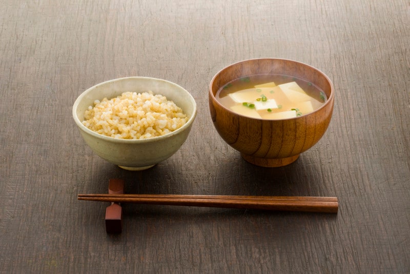 玄米とお味噌汁