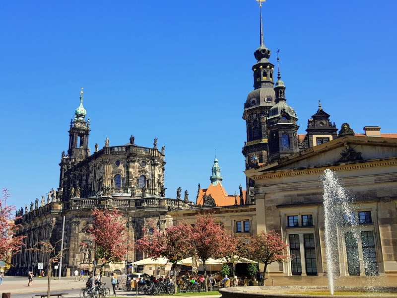 ドレスデン劇場広場