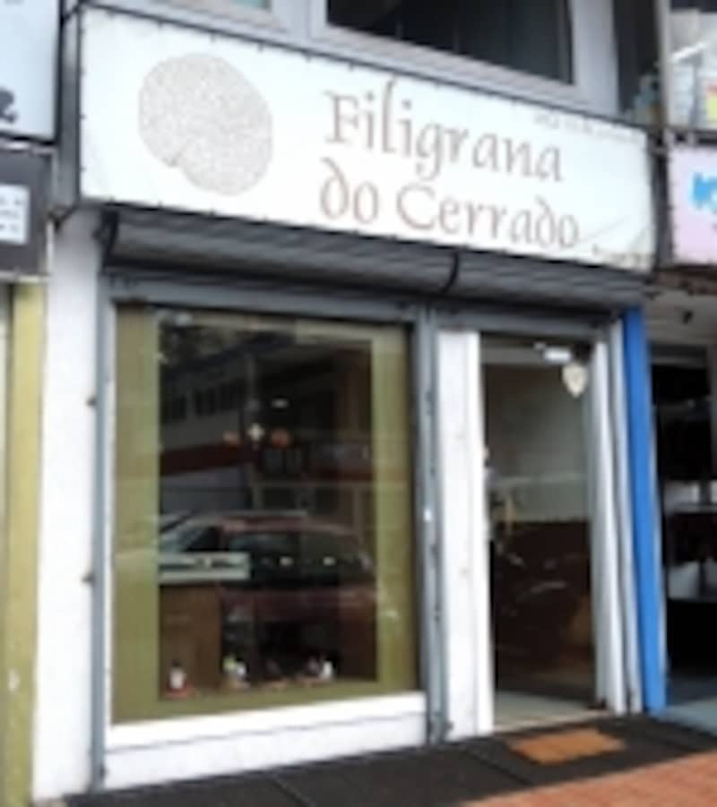 入店の際は扉をたたきましょう