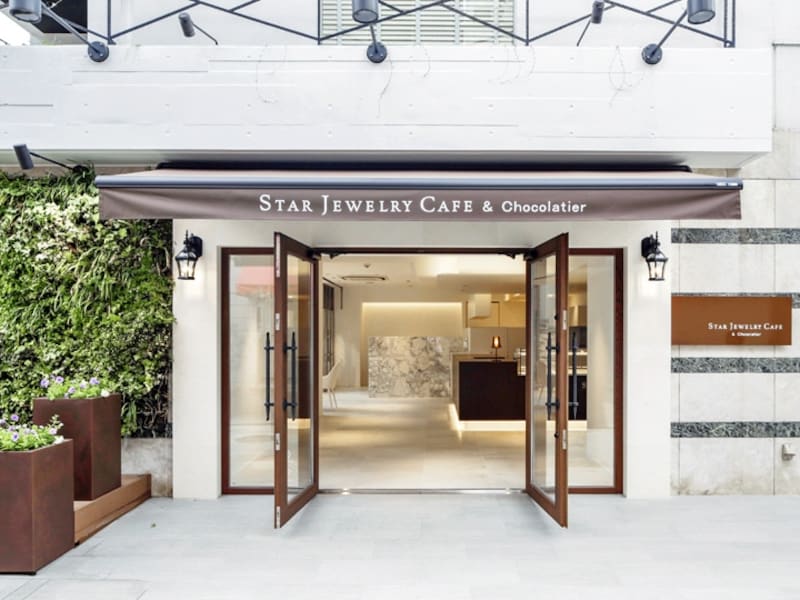 場所は、元町仲通りと代官坂通りの角地。2016年8月に直営店としてリニューアル(画像提供:スタージュエリー)
