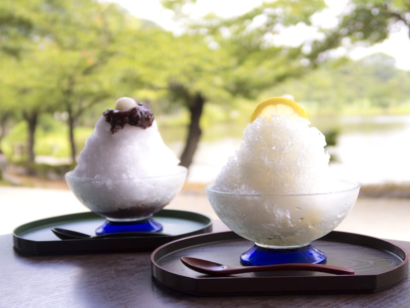 三溪園茶寮の「白玉あずき(600円税込)とゆずれもん(500円税込)」(2015年7月29日撮影)