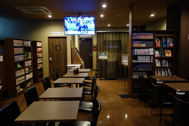 カプセルホテル