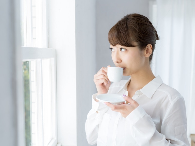 青、黄、赤、緑、白、黒の6つは、人間が色を感じとる生理的な仕組みと結びついている基本色