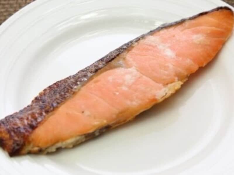 焼き鮭は昔ながらの健康食です。