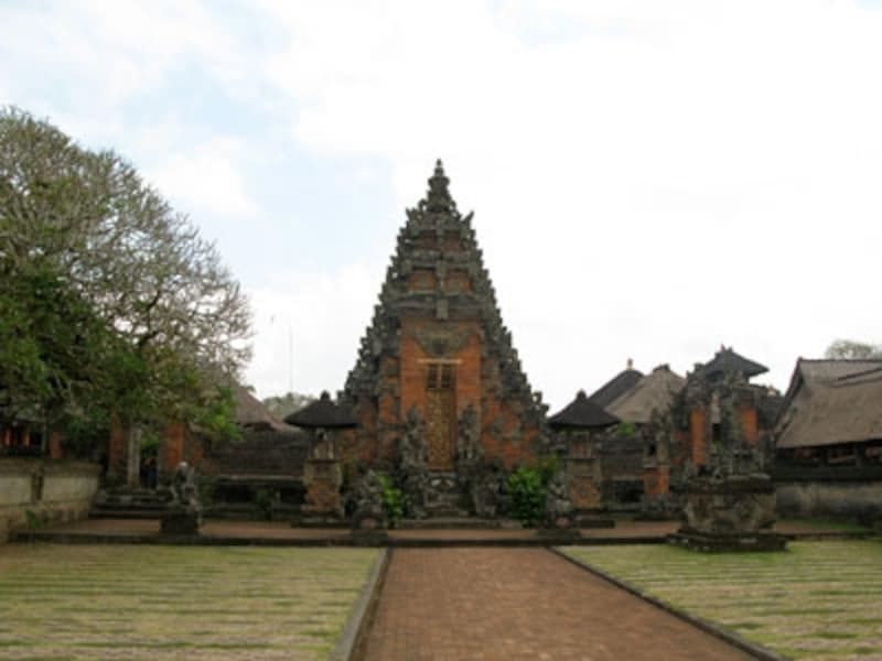バトゥアン寺院