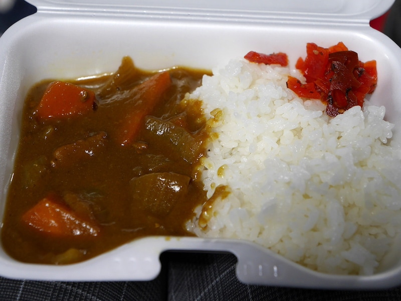 青星寮(セイセイリョウ)カレー(レギュラー税込900円)は2カ所(内野BAY SIDE、ウィング3階BAY SIDE)で販売