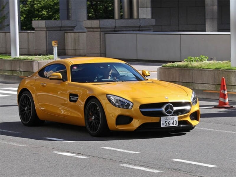 メルセデスAMG GT S