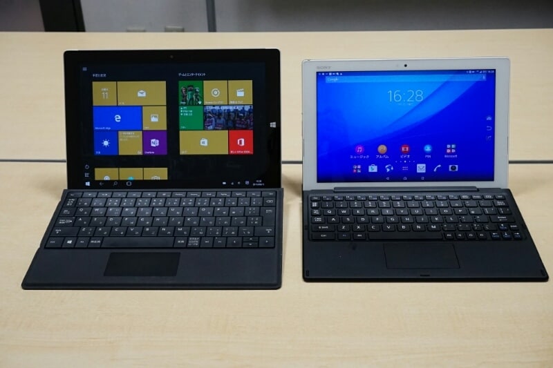 左からSurface 3とXperia Z4 Tablet
