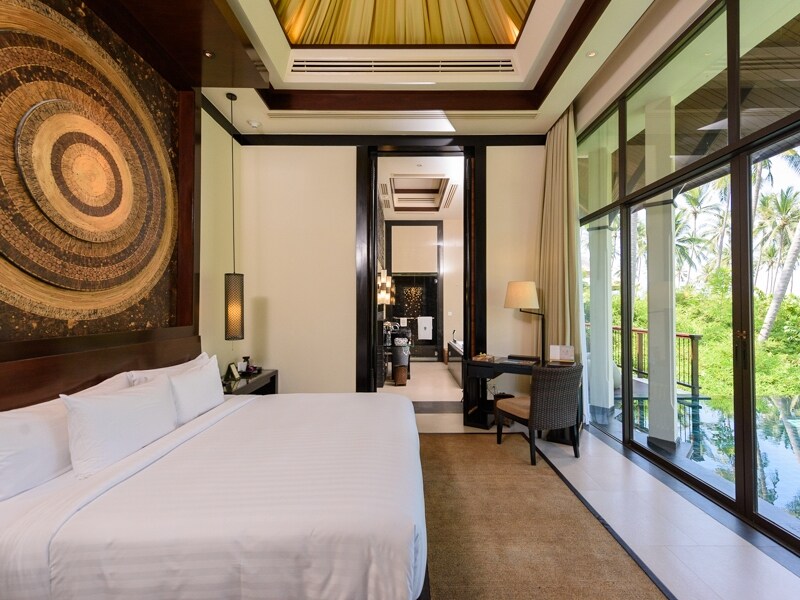 寝心地の良いベッドマットが印象的。固さや素材を 選べる枕リストもあります